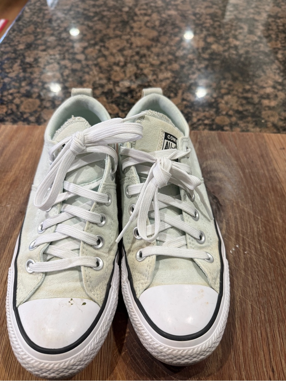 Converse  Low Top Sneakers in Pale Green and White